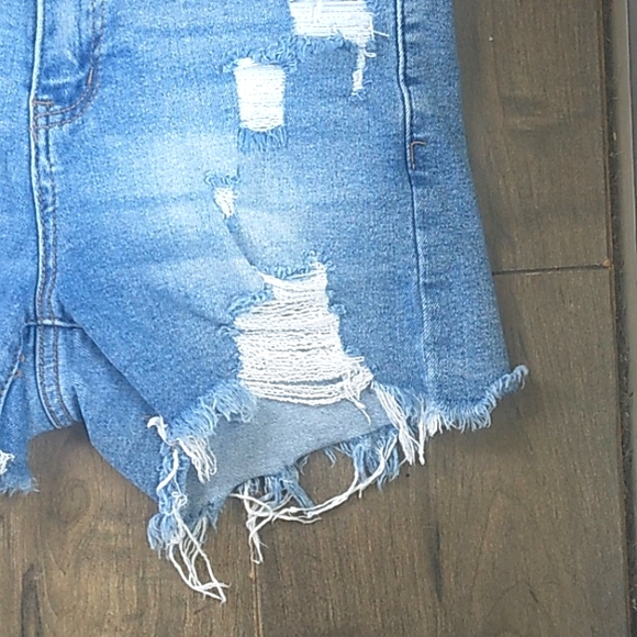 JUDY BLUE SPANDEX BLEND HIGH RISE JEAN SHORTS WOMANS S - Picture 3 of 8